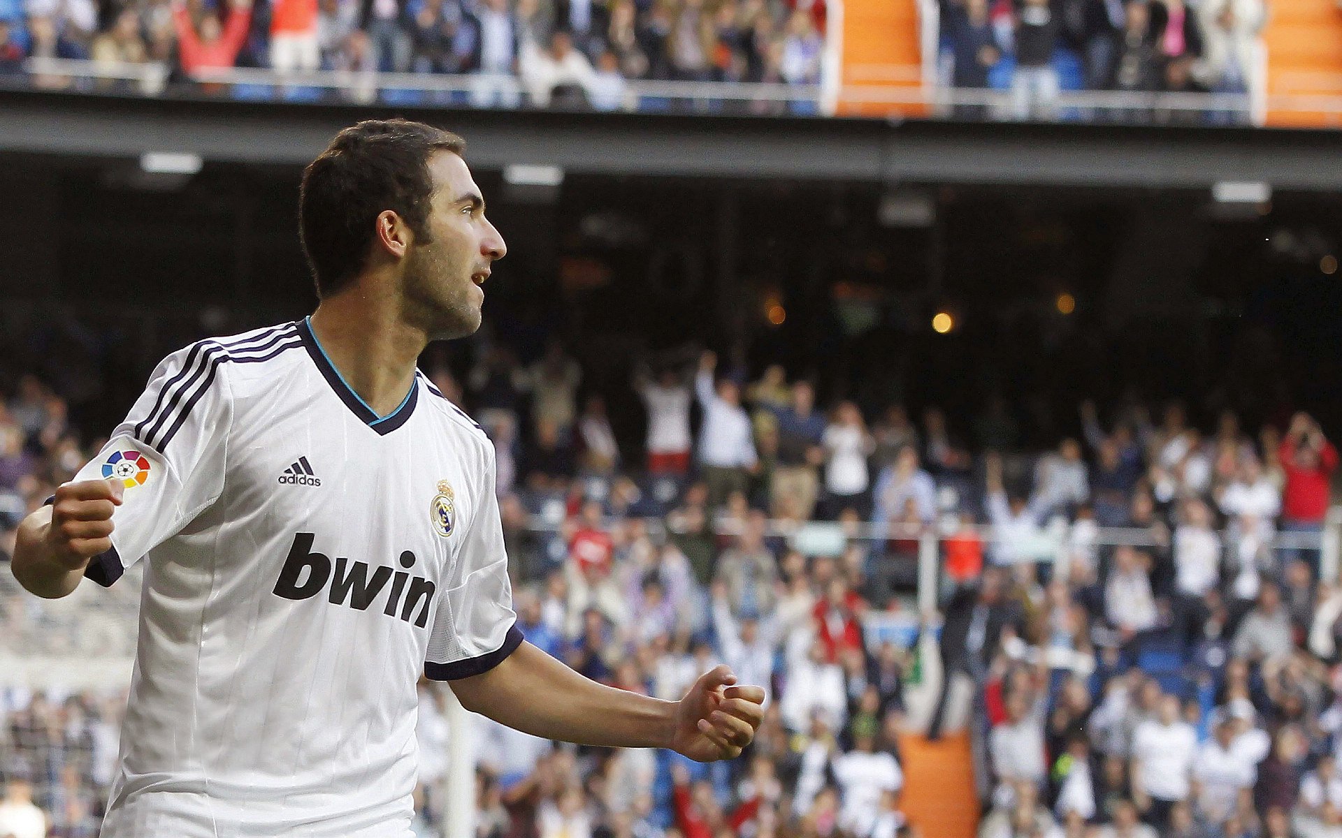 Kaiyun-费德勒迎来十五赛季高光表现，曼联球迷沸腾！