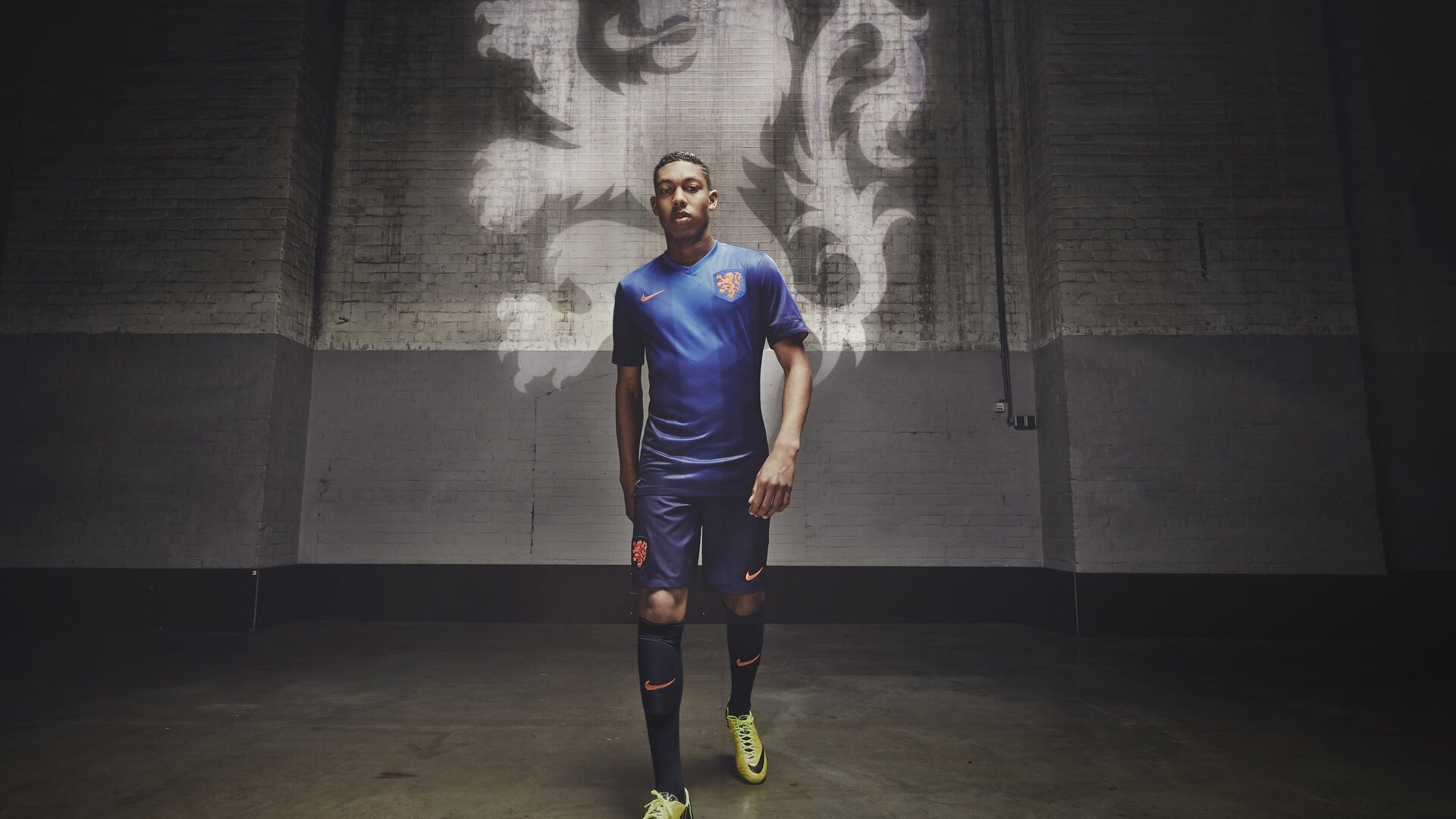 德布劳内迎来七赛季高光表现，阿森纳球迷沸腾！